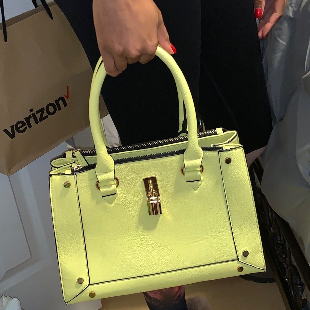 Call it spring purse - Picture 6 of 7